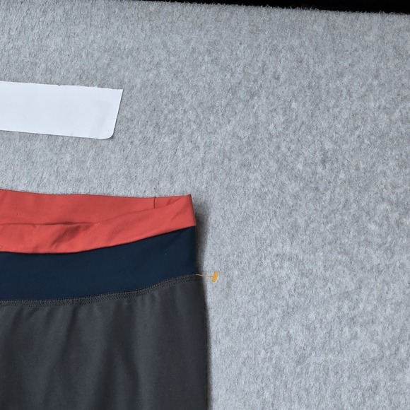 Patagonia Women Activewear Pants M Gray Flare Yoga Leggings 25" Inseam - Picture 4 of 14